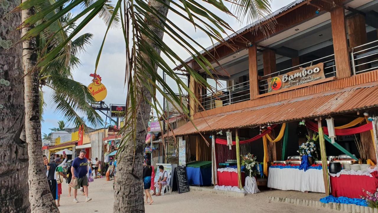 Bamboo Beach Resort & Restaurant Manoc-Manoc Exteriör bild
